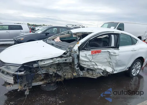 2015 Chrysler 200 Limited z USA, uszkodzony, nr VIN 1C3CCCABXFN755467